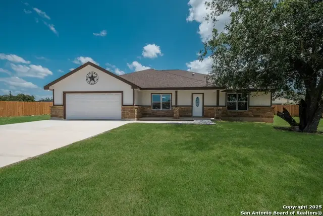 1020 County Road 4516, Castroville, TX 78009 - Image #1