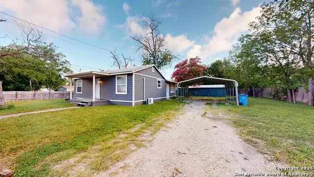 604 New Braunfels, Seguin, TX 78155 - #2