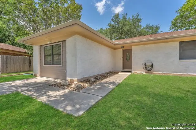 139 Navajo Circle, Cibolo, TX 78108 - Image #2