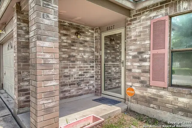 6827 Misty Field, Converse, TX 78109 - Image #2