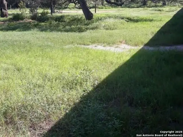 277 Nob, Floresville, TX 78114 - Image #3