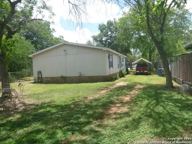 1121 Plum, Floresville, TX 78114 - Image #1