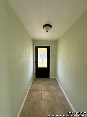 117 Mckinnen, Charlotte, TX 78064 - Image #3