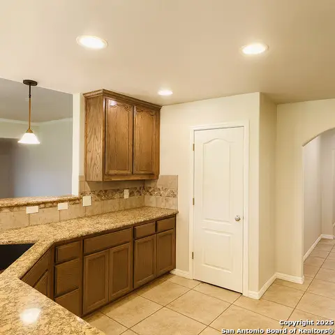 308 Edgehill, Pleasanton, TX 78064 - Image #3