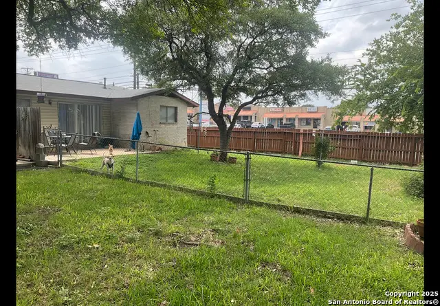 1035 Fabulous, San Antonio, TX 78213 - Image #2