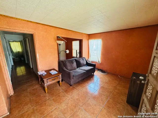 1828 Athel, San Antonio, TX 78237 - Image #3