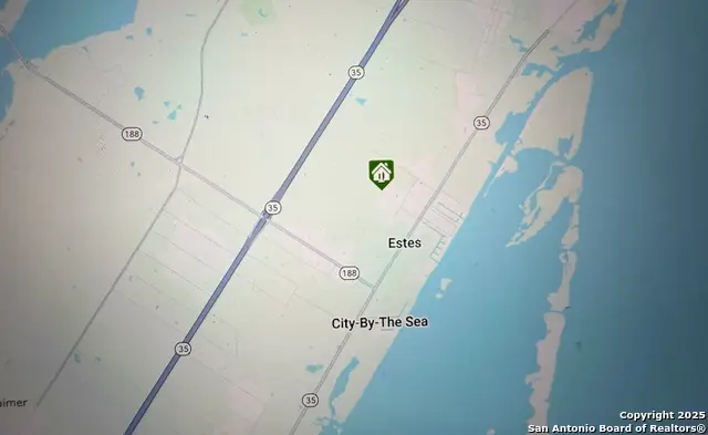 142 Vercie, Rockport, TX 78382 - Image #1