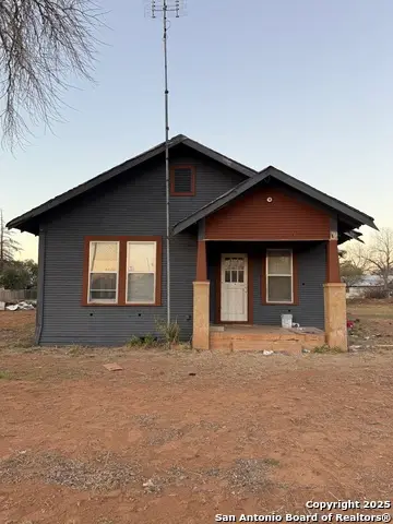 505 Rio Grande, Pearsall, TX 78061 - Image #1