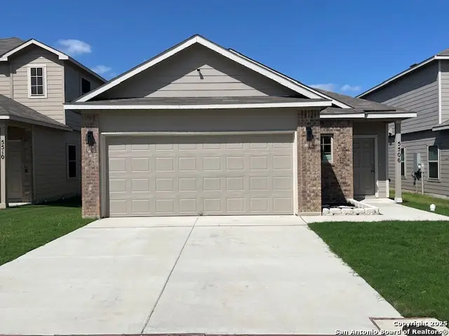 5506 Daniel Way, Saint Hedwig, TX 78152 - Image #2