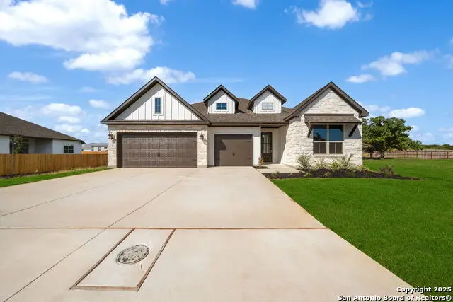 176 Janice Avenue, Castroville, TX 78009 - Image #1