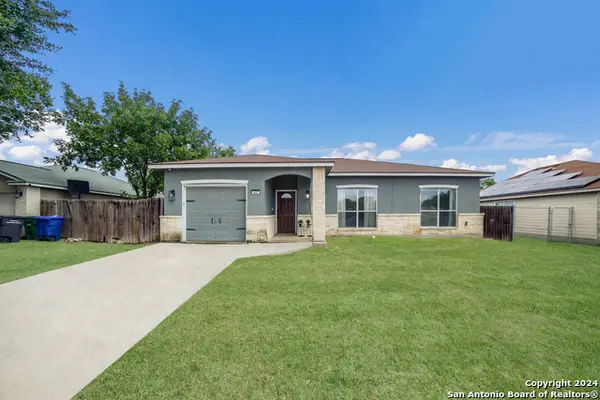 422 Regal View Dr, San Antonio, TX 78220