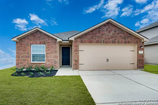 4022 Lena Gardens, Von Ormy, TX 78073