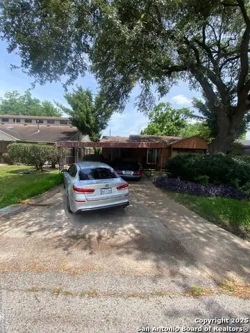 3210 Mccrarey Dr, Houston, TX 77088 - Image #2