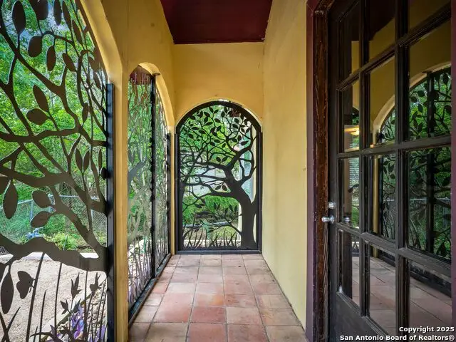 18111 Lake Shore, Helotes, TX 78023 - Image #1