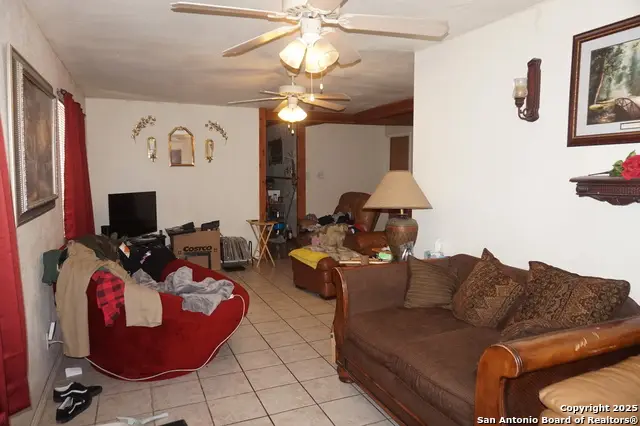 614 S San Gabriel, San Antonio, TX 78237 - Image #3