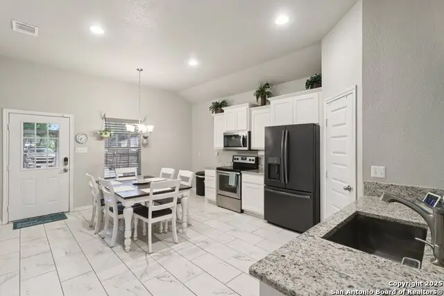 903 John Page, San Antonio, TX 78228 - Image #2