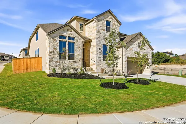 1803 Yardzen Lane, San Antonio, TX 78260