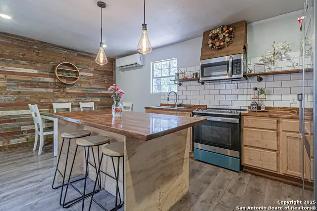 22886 Us Highway 281 S, San Antonio, TX 78264 - Image #1