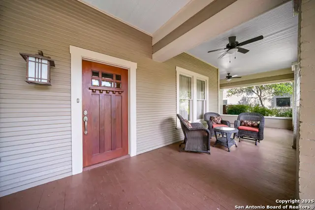 929 Cambridge Oval, San Antonio, TX 78209 - Image #2