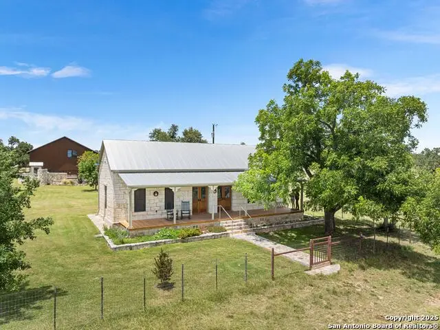 4369 Reeh Weinheimer, Fredericksburg, TX 78624 - Image #2