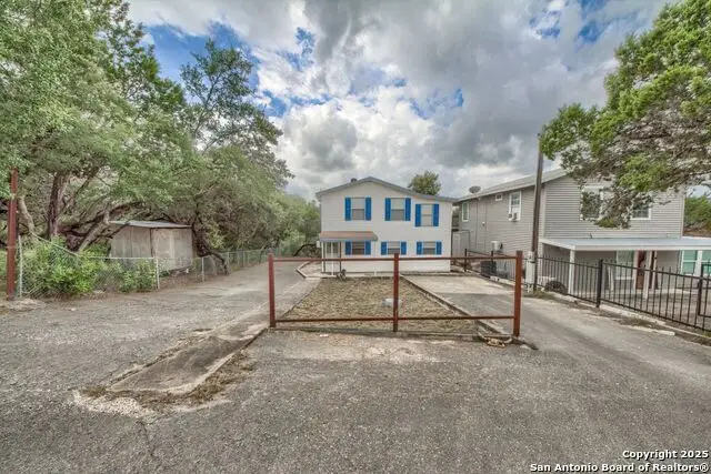 1108 Pebble Beach Dr Nw, Lakehills, TX 78063 - Image #2