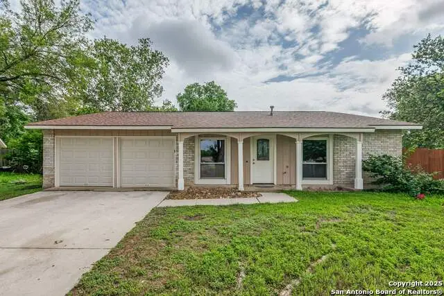 7622 Gnarled Oak Tr, Live Oak, TX 78233 - Image #1