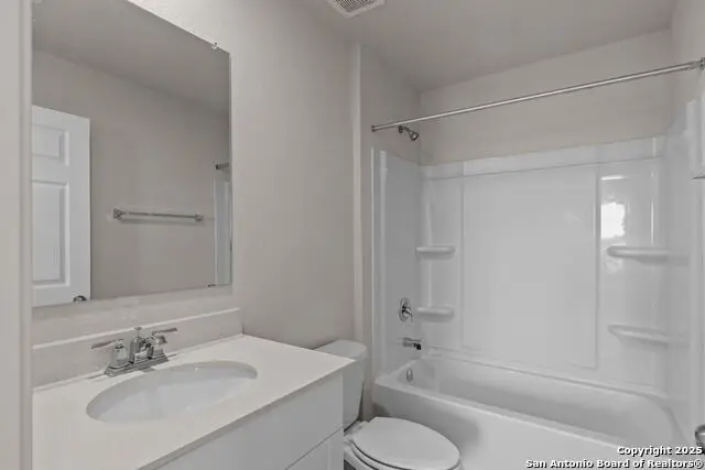 8219 Hamrick Circle, San Antonio, TX 78252 - Image #2