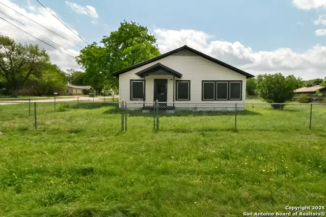 419 Avenue G, Marble Falls, TX 78654 - Image #1