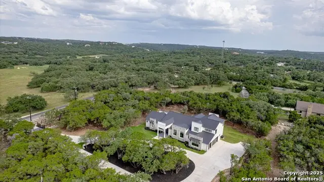 22327 Scenic Loop Rd, San Antonio, TX 78255 - Image #1