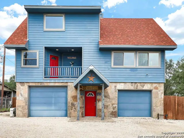 727 Private Road 1508, Bandera, TX 78003 - Image #1