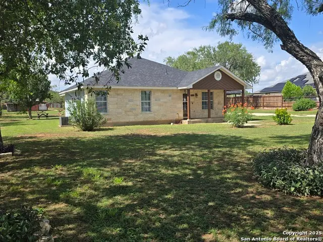 611 W Buchanan, San Antonio, TX 78221 - Image #2