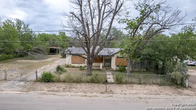 256 Shook, Uvalde, TX 78801 - Image #1