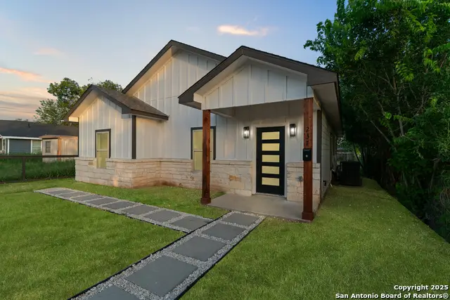 237 Avenue D, Poteet, TX 78065 - Image #1