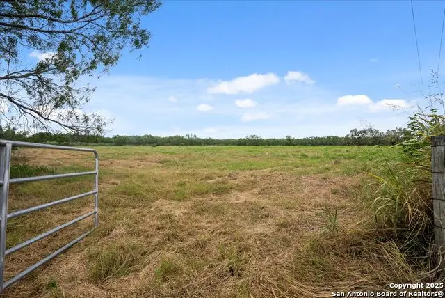 00 Cr 304, Jourdanton, TX 78026 - Image #1