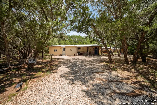 496 Cedarhill Dr., Bandera, TX 78003 - Image #2