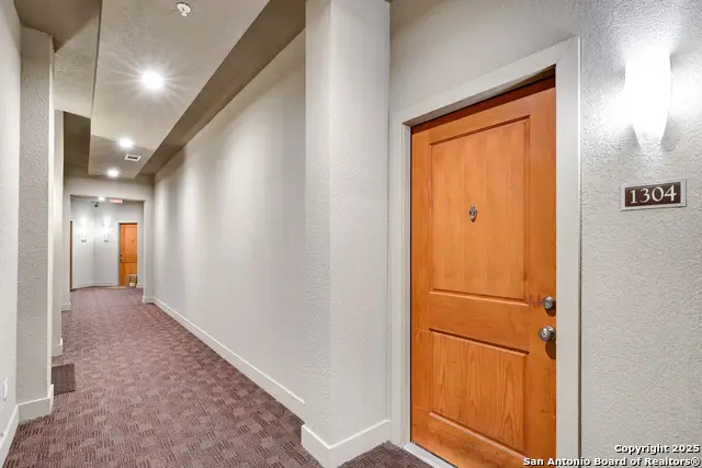 7342 Oak Manor Dr #1304, San Antonio, TX 78229 - Image #1