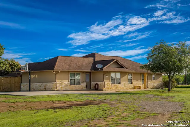 2387 Fm 537, Floresville, TX 78114 - Image #3
