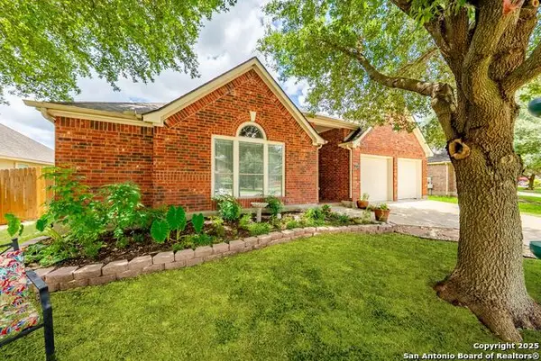 2978 Palomino Pass, Seguin, TX 78155