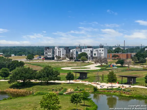 7946 Kennedy Hill, San Antonio, TX 78235