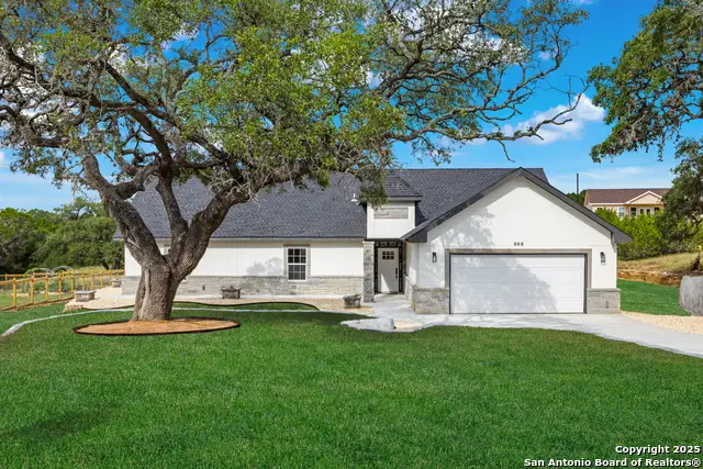 808 Heinen Road, Bandera, TX 78003 - Image #1
