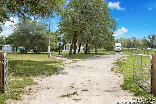 23123 Hickory Pass, San Antonio, TX 78264 - Image #2