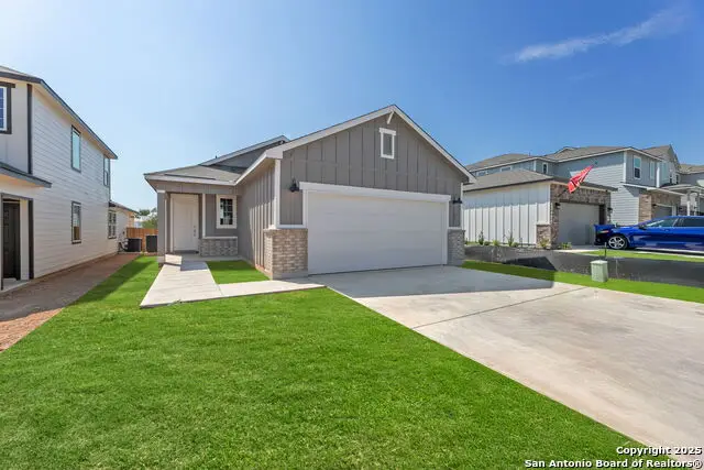 743 Langston Ln, New Braunfels, TX 78130 - #2