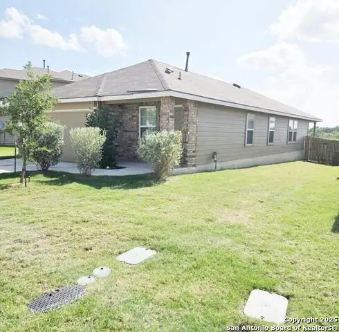 437 Middle Green, Floresville, TX 78114 - Image #2