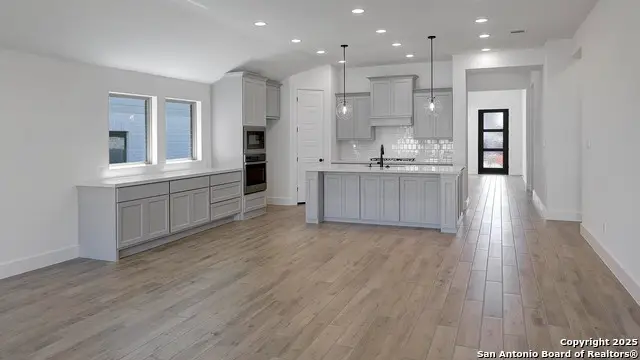 108 Merry Calf Lane, Boerne, TX 78006 - Image #3