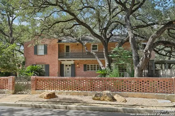 248 E Summit Ave, San Antonio, TX 78212