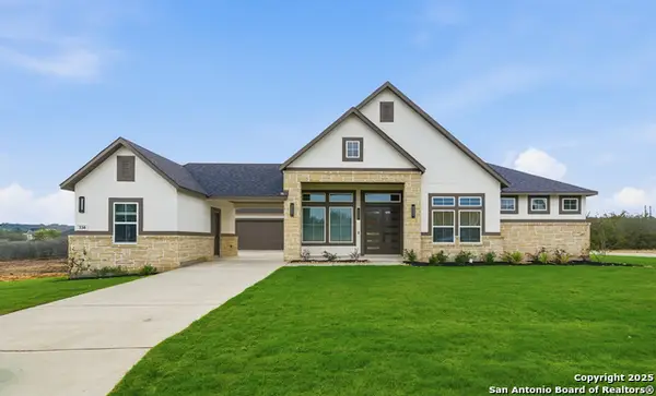 530 Poe Parkway, Castroville, TX 78009