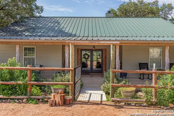 1141 Fm 3240, Bandera, TX 78003