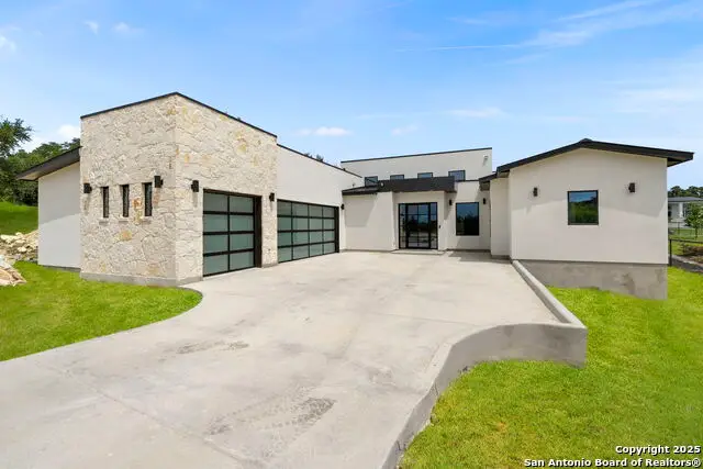 9847 Midsomer Pl, San Antonio, TX 78255 - Image #1