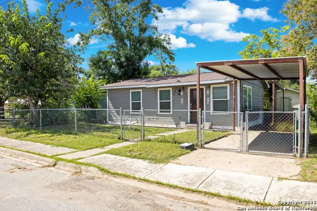 505 Avenue E, Poteet, TX 78065 - Image #3