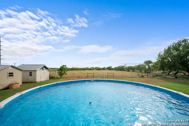 638 Lagunillas, Charlotte, TX 78011 - Image #2